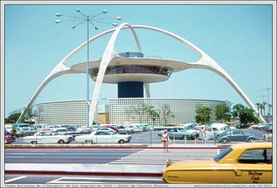 1964 - USA - LA International Airport - Charles Phoenix

