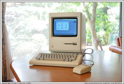 1984 01 - Apple Macintosh
