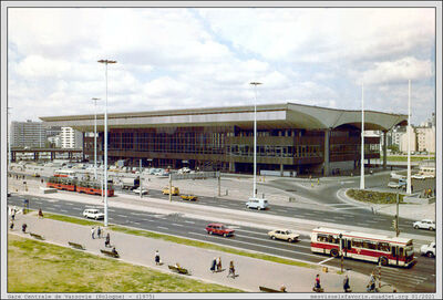 Pologne Varsovie 1975 Gare
